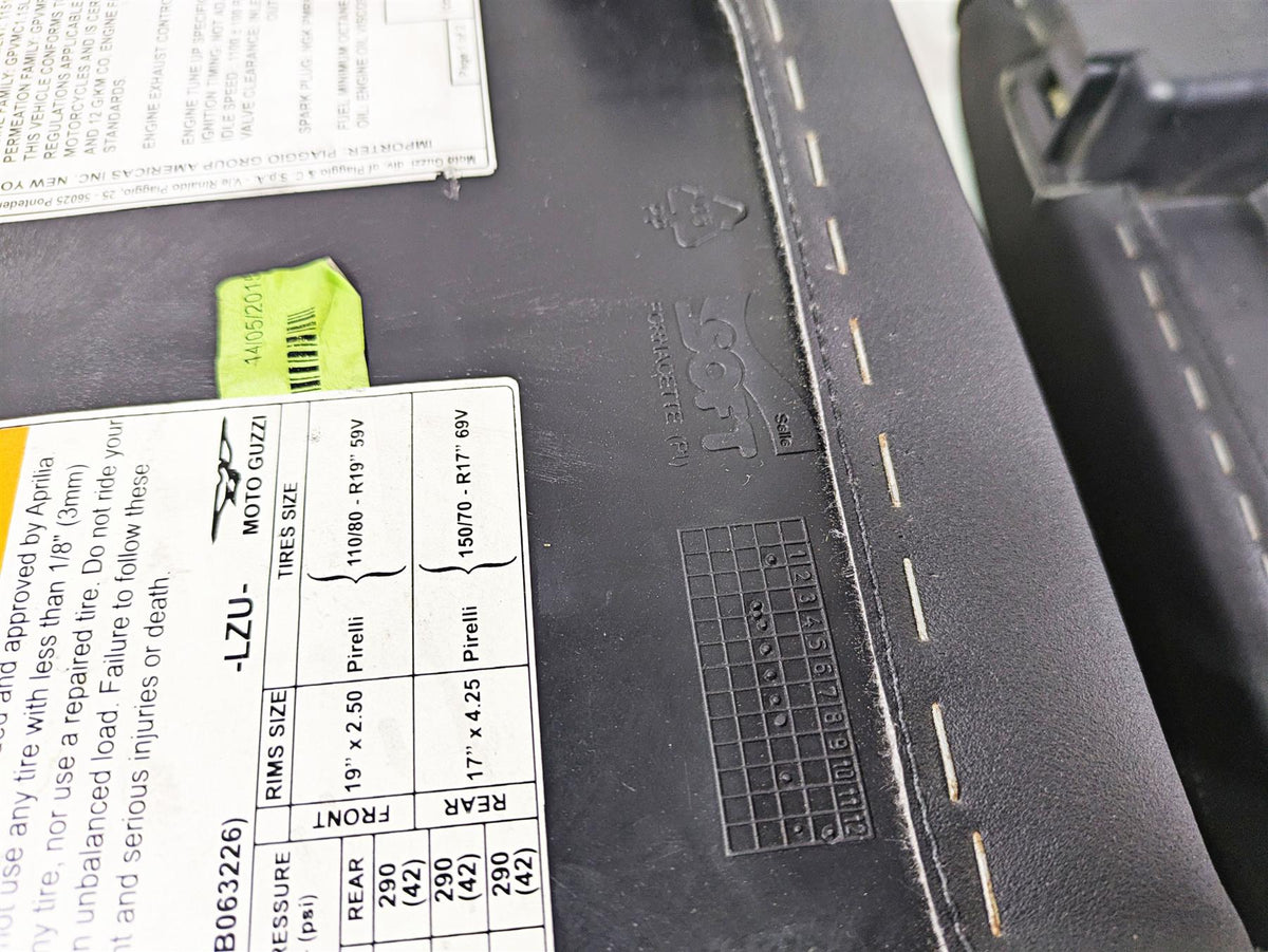 2016 Moto Guzzi Stelvio 1200 8V NTX Tappezzeria Italia Seat Set 88617600A2 {{ shop.shopifyCountryName }} - Mototech271