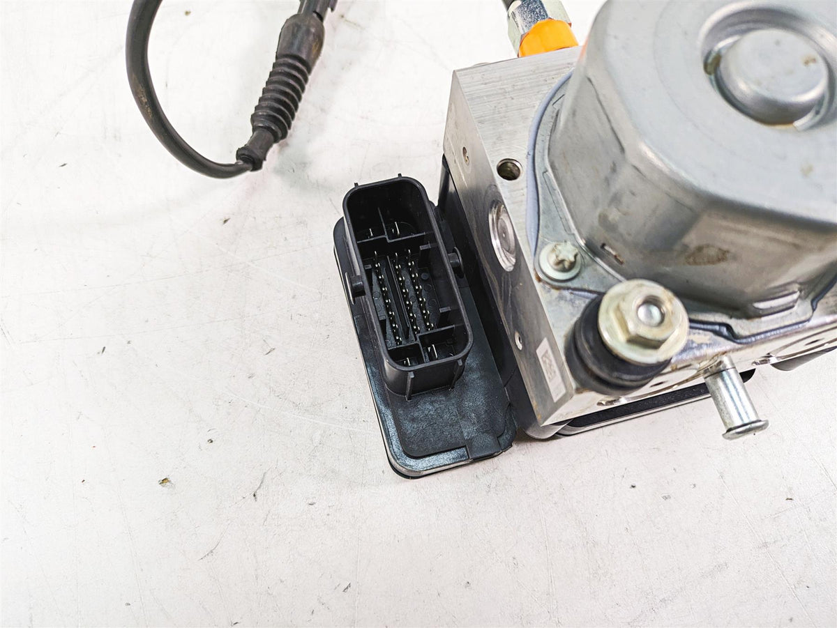 2020 KTM 1290 Super Adventure R Abs Brake Pump Module Unit 60742031144 {{ shop.shopifyCountryName }} - Mototech271