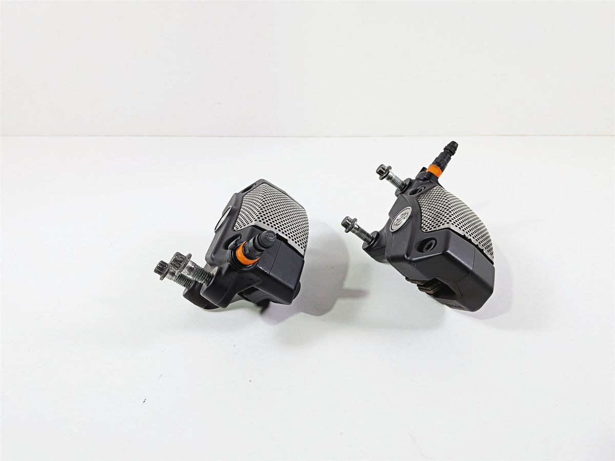 2016 Harley Touring FLHX Street Glide Brembo Front Brake Caliper Set 43027-08 {{ shop.shopifyCountryName }} - Mototech271