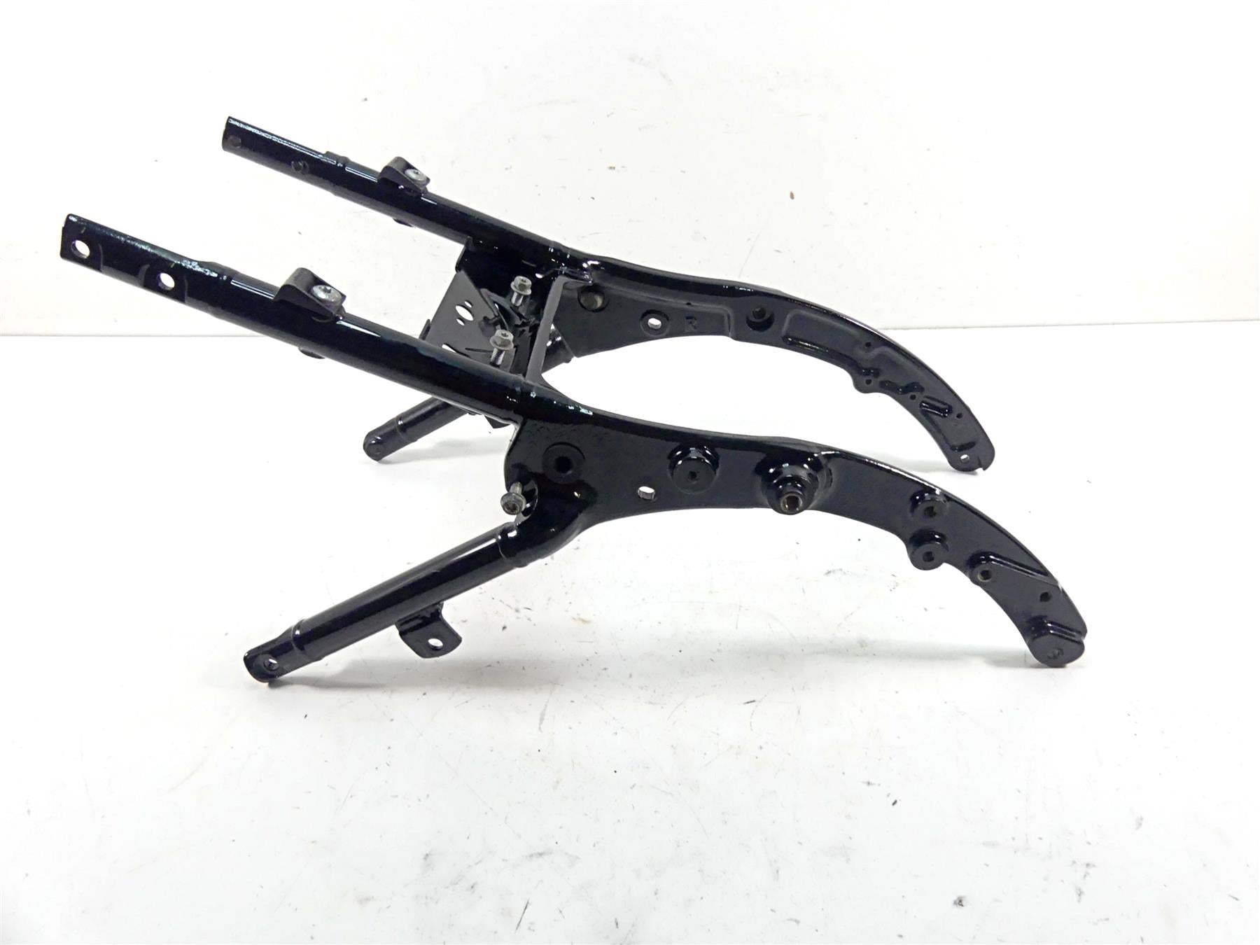 2011 Harley Touring FLTRX Road Glide Straight Subframe Sub Frame 48079-09BHP | Mototech271