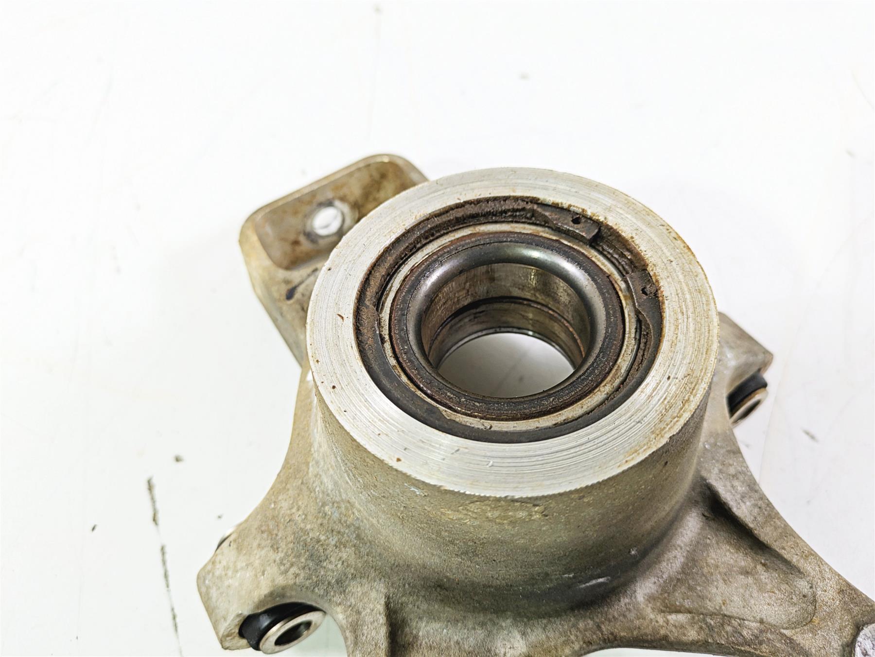 2023 Can Am Maverick X3 XMR Turbo RR Rear Left Hub Spindle Knuckle 706005308 {{ shop.shopifyCountryName }} - Mototech271