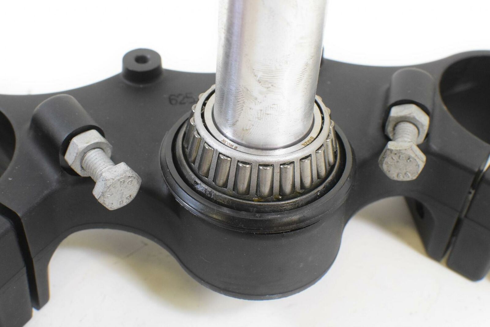 2013 KTM 990 Supermoto SM LC8 Lower Triple Tree Steering Yoke 60mm 60001033000 {{ shop.shopifyCountryName }} - Mototech271