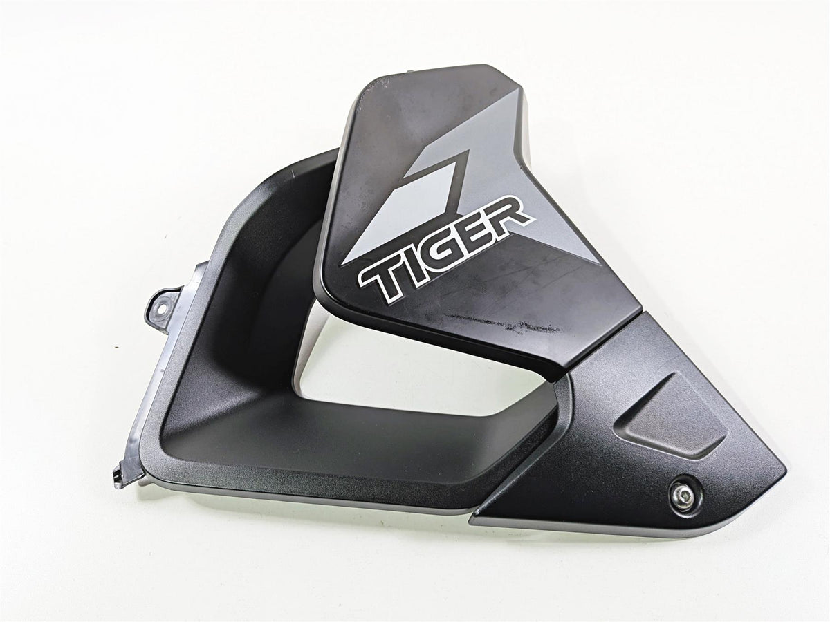 2022 Triumph Tiger 900 GT Pro Right Main Tank Fairing Cover Set T2311820 {{ shop.shopifyCountryName }} - Mototech271