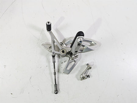 2016 BMW R1200RS K54 Left Rider Footpeg Set & Shifter 46718540796 {{ shop.shopifyCountryName }} - Mototech271