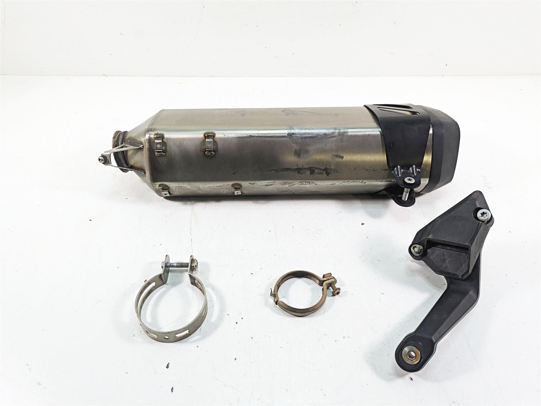 2020 KTM 1290 Super Adventure R Oem Exhaust Pipe Muffler Silencer 60305183000 {{ shop.shopifyCountryName }} - Mototech271