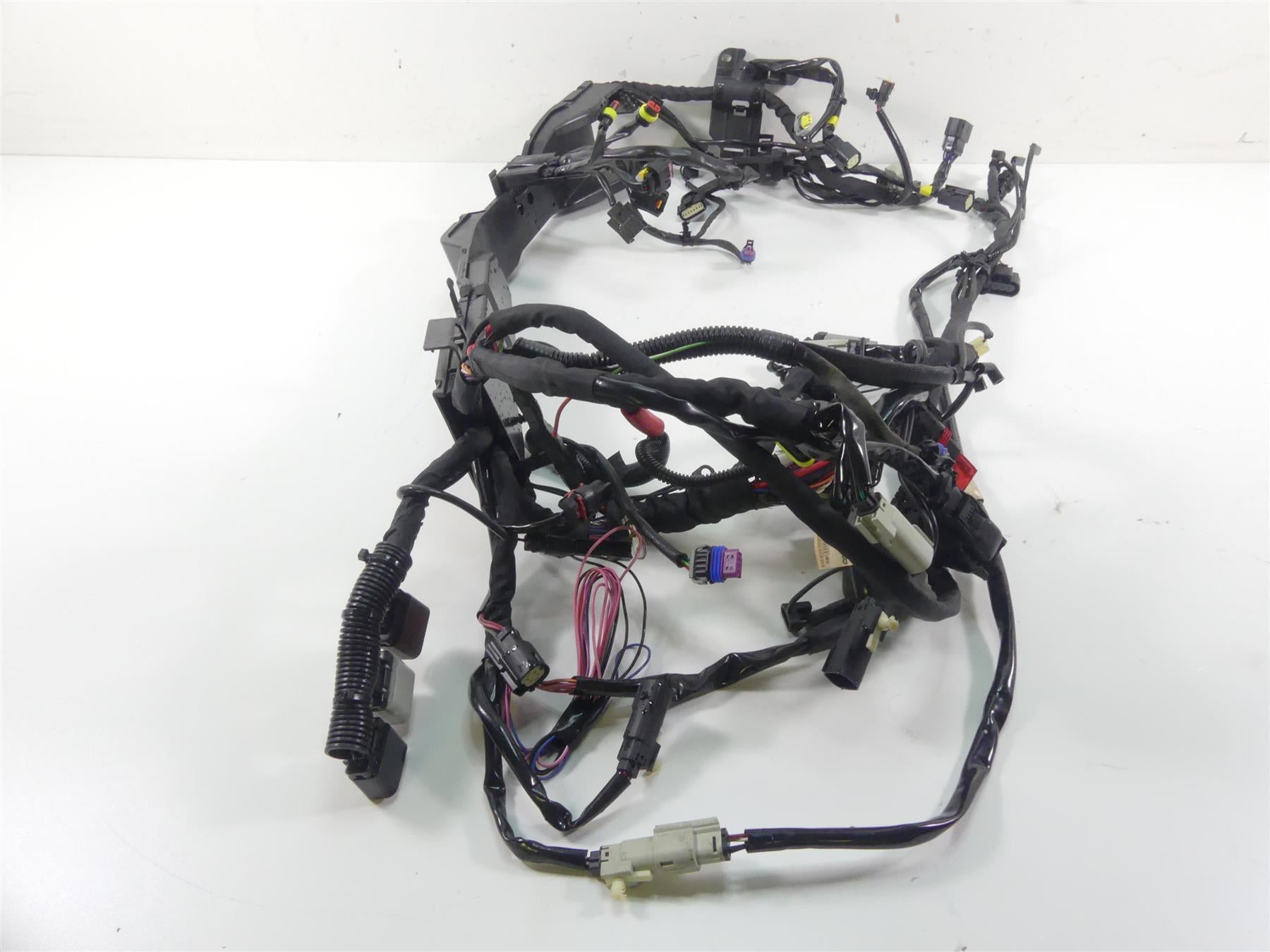 2016 Harley Touring FLHTP Electra Glide Main Wiring Harness Abs 69201318A {{ shop.shopifyCountryName }} - Mototech271