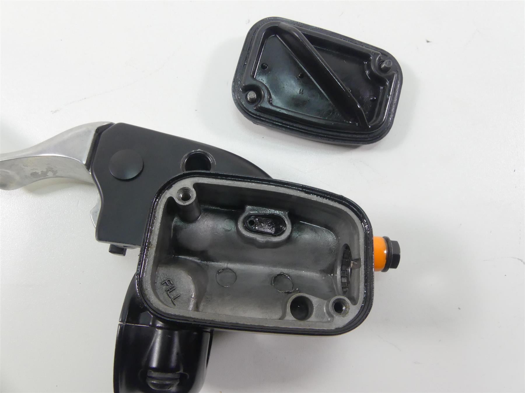 2016 Harley Touring FLHTP Electra Glide Clutch Master Cylinder & Lever 11/16" {{ shop.shopifyCountryName }} - Mototech271