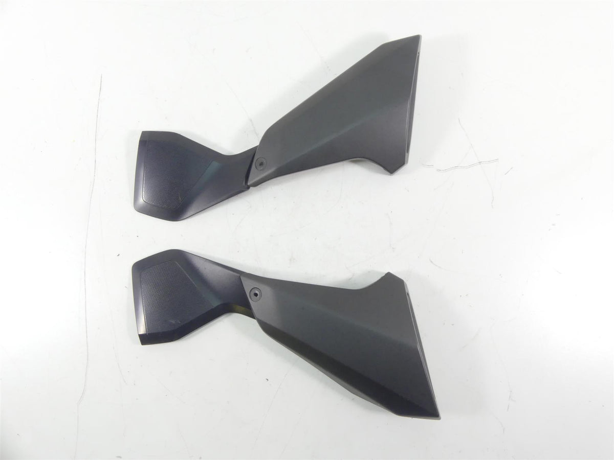 2015 Yamaha MT09 FZ09 Fuel Gas Tank Side Fairing Set 1RC-24108-00-00 {{ shop.shopifyCountryName }} - Mototech271