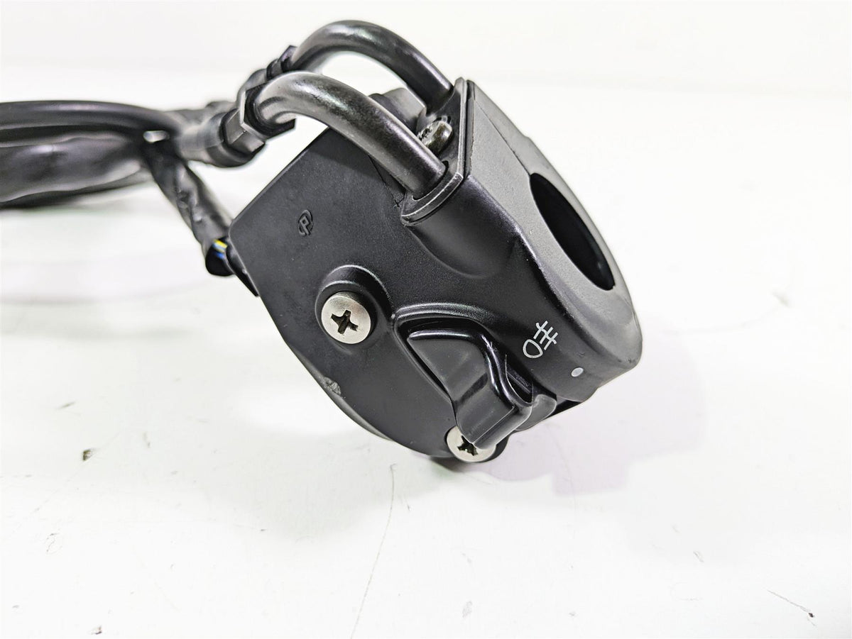 2016 Moto Guzzi Stelvio 1200 8V NTX Right Hand Start Stop Control Switch 886159 {{ shop.shopifyCountryName }} - Mototech271