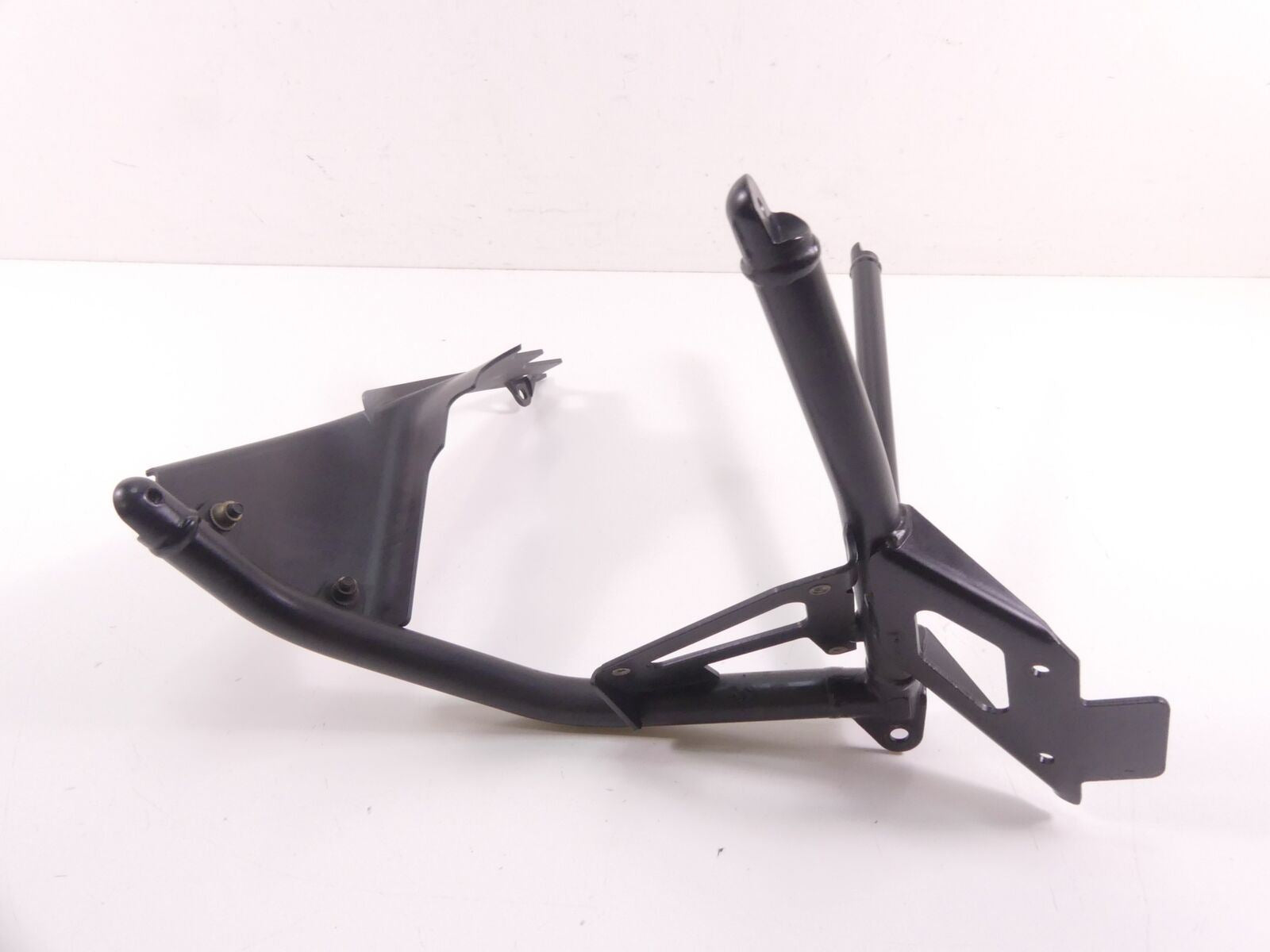 2006 Buell XB12SCG Lightning Front Main Support Engine Frame Mount L0511.02A8AYT {{ shop.shopifyCountryName }} - Mototech271