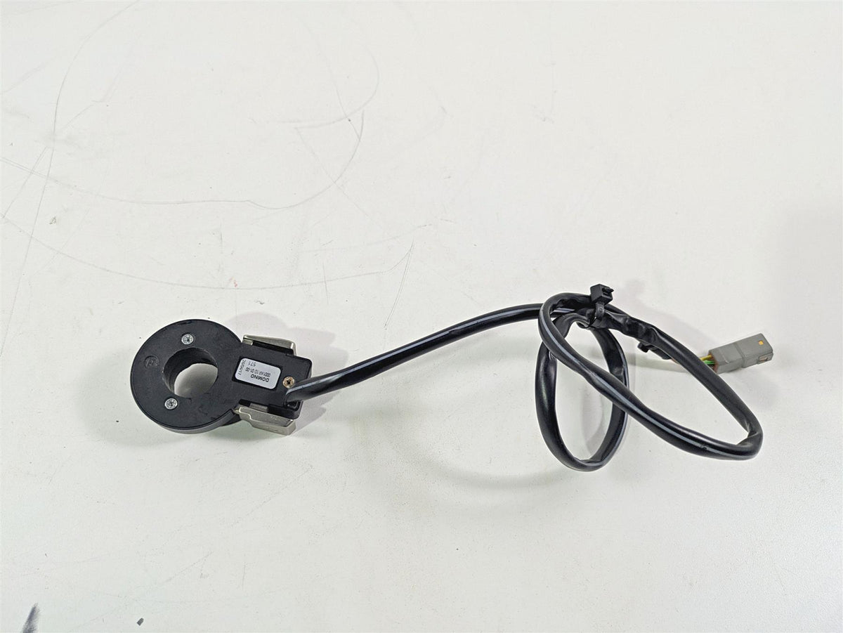 2017 Aprilia RSV 1100 Tuono V4 Factory Traction Control Switch -Read 852398 {{ shop.shopifyCountryName }} - Mototech271