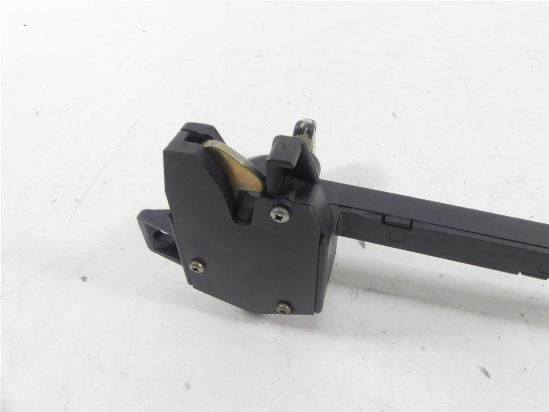 2001 BMW R1150 GS R21 Front Rear Saddle Seat Mount Set + Key & Lock 52532313291 {{ shop.shopifyCountryName }} - Mototech271