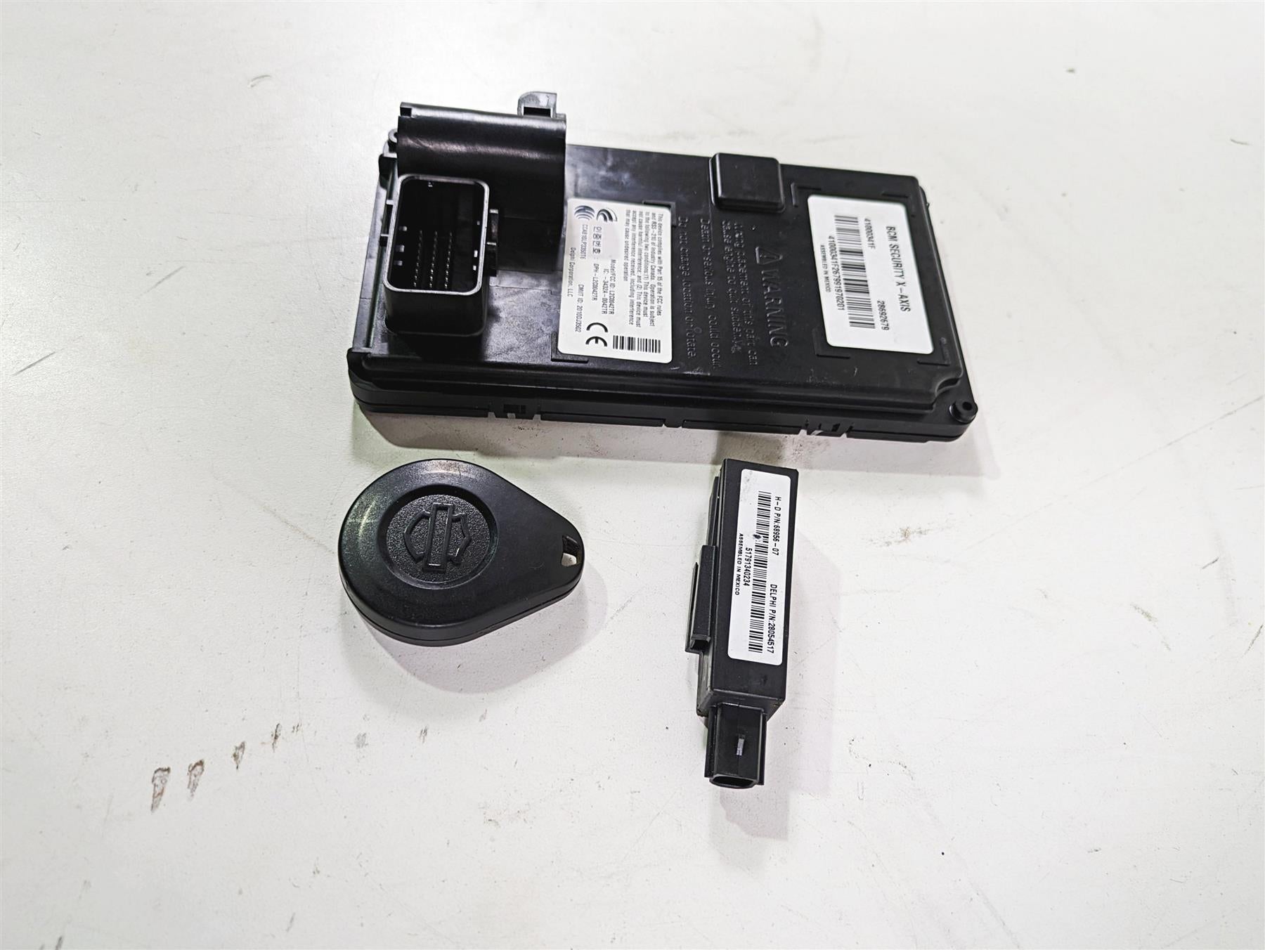2020 Harley Touring FLHT Electra Glide Bcm Control Module Fob X-Axis 41000341F {{ shop.shopifyCountryName }} - Mototech271
