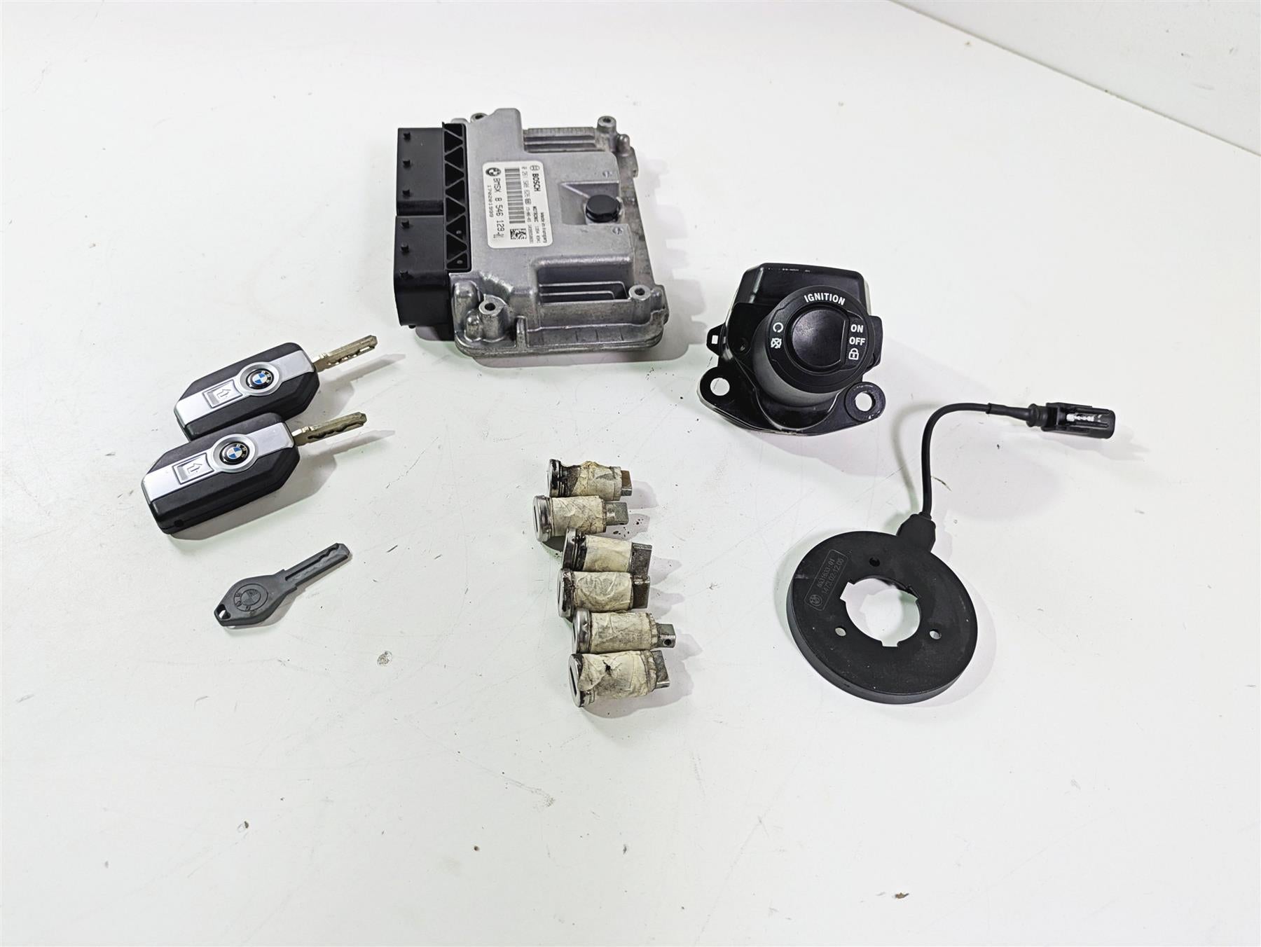 2015 BMW R1200 GS Adv K51 Cdi Handsfree Ignition Switch Key Lock Set 8546129 {{ shop.shopifyCountryName }} - Mototech271