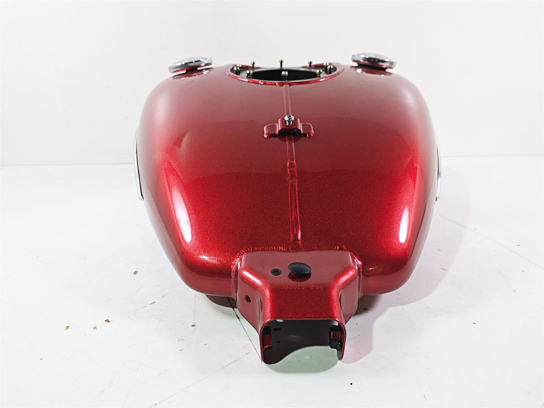 2019 Indian Chieftain Limited Ruby Red Fuel Gas Petrol Tank -Great Shape 1021997 {{ shop.shopifyCountryName }} - Mototech271
