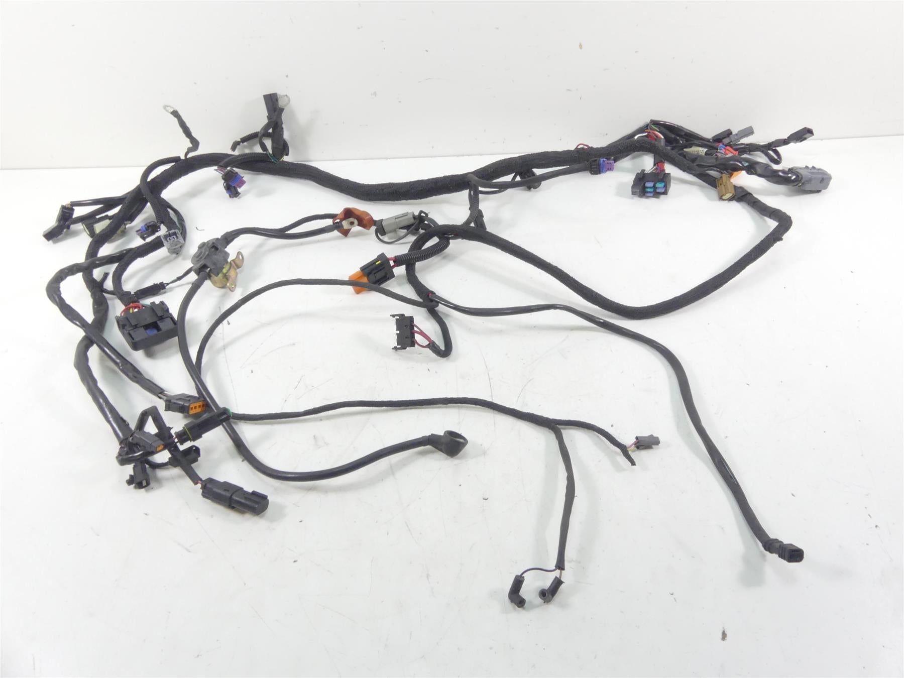 2011 Harley VRSCF Muscle Rod Main Wiring Harness Non Abs Set - No Cuts 70125-08A | Mototech271