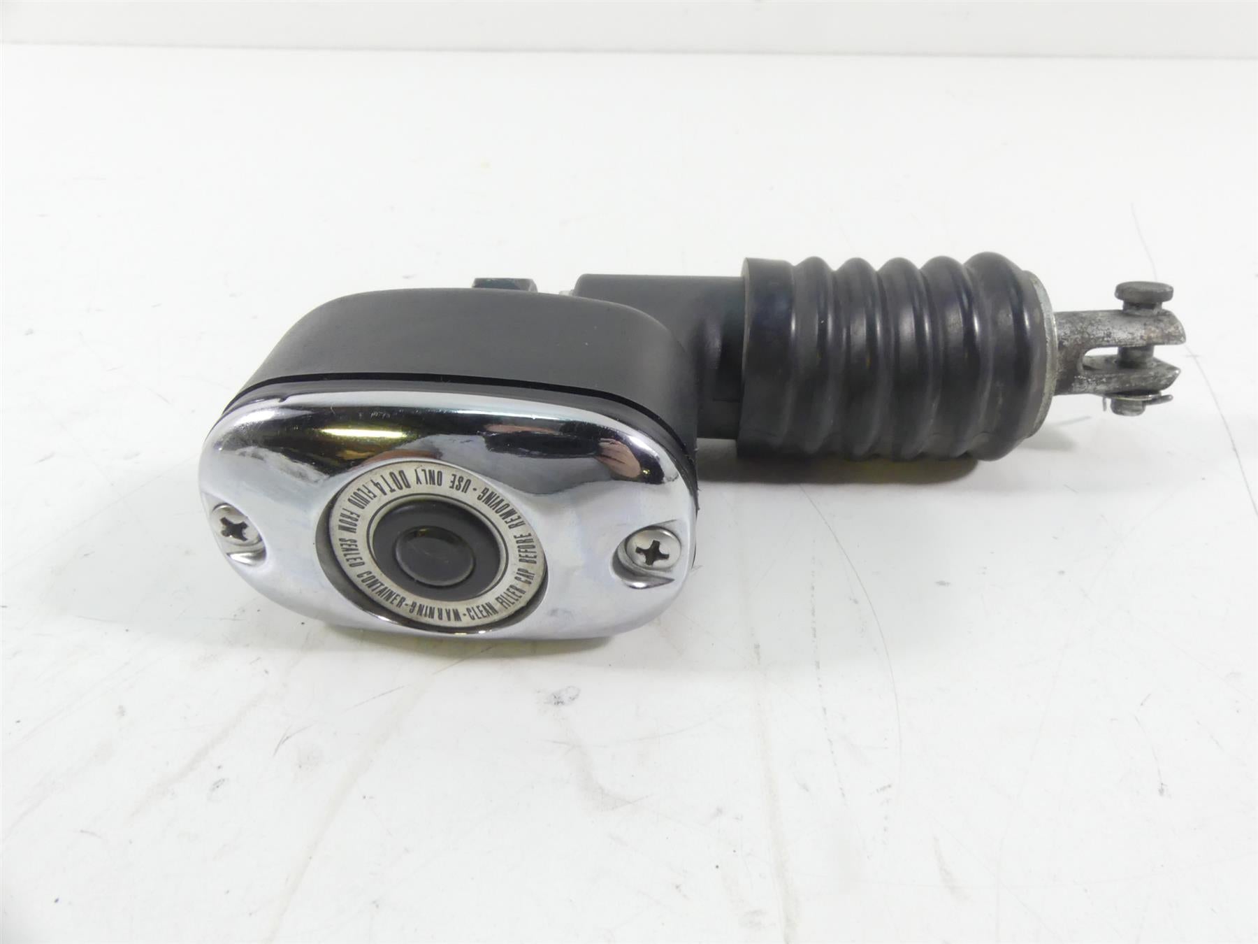 2007 Harley Touring FLHTCU SE CVO Electra Glide Rear Brake Master Cyl 41782-05C {{ shop.shopifyCountryName }} - Mototech271