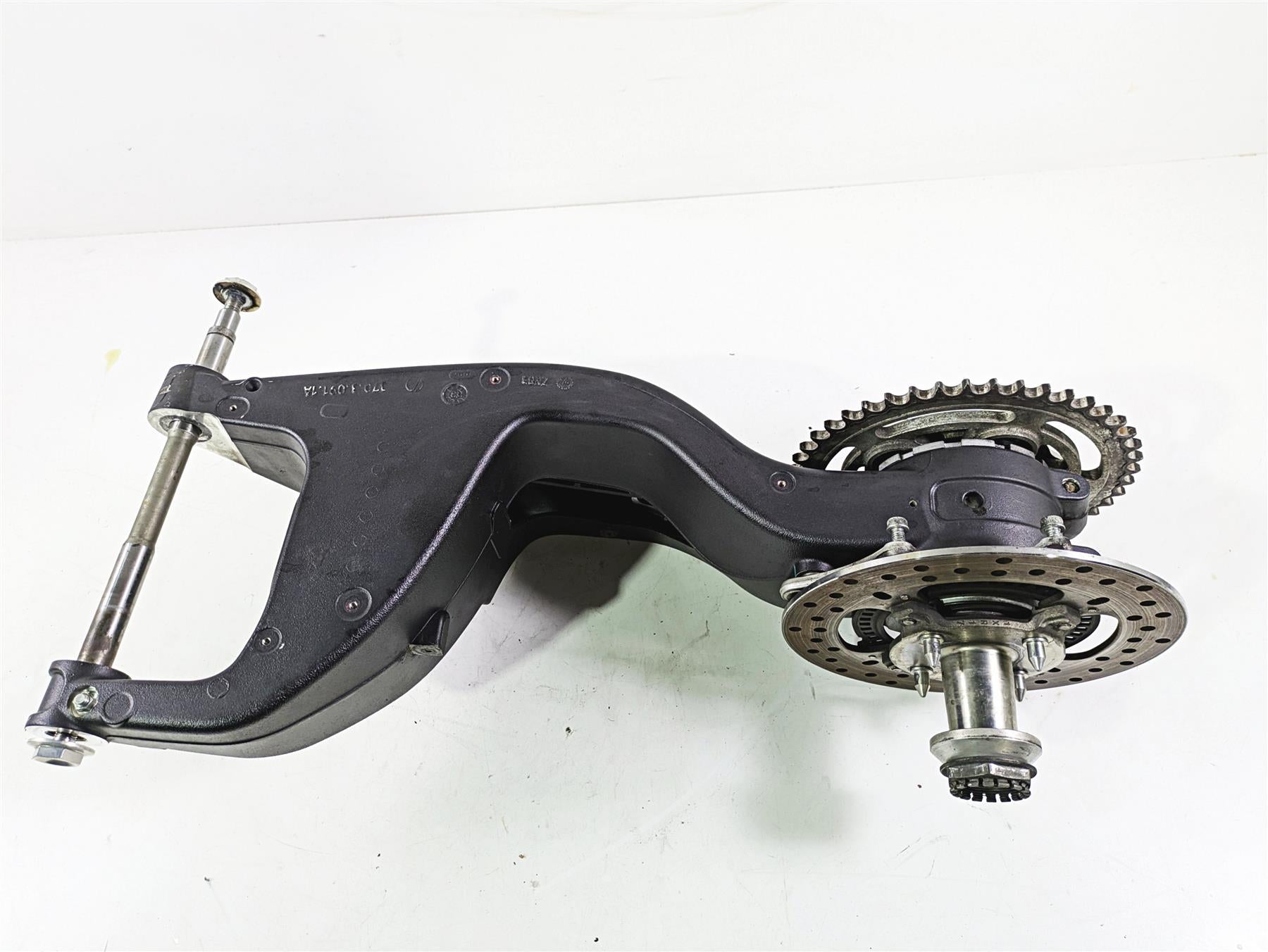 2013 Ducati Hyperstrada 821 Rear Swingarm With Axle -Read 37010911B 819Z0011B {{ shop.shopifyCountryName }} - Mototech271