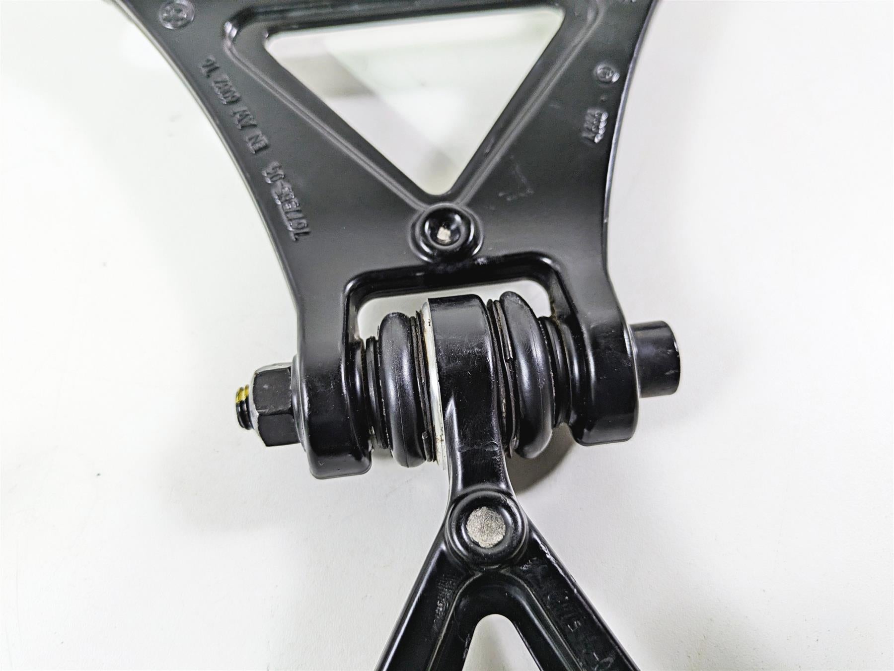 2014 BMW K1300S K40 Front Fork Shear Joint Link Set 31447676056 {{ shop.shopifyCountryName }} - Mototech271