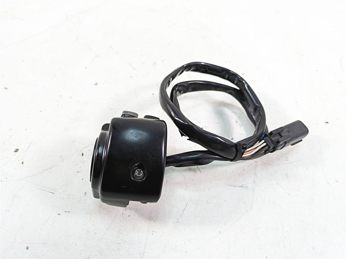 2007 Harley Sportster XL1200 C Right Hand Start Control Switch - Read 71684-06A {{ shop.shopifyCountryName }} - Mototech271