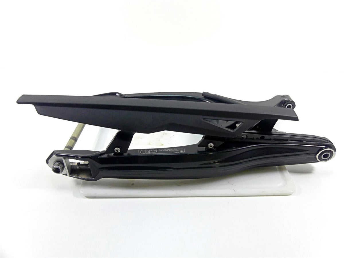 2013 BMW F800GS STD K72 Rear Straight Swing Arm Swingarm & Axle 33178535870 {{ shop.shopifyCountryName }} - Mototech271