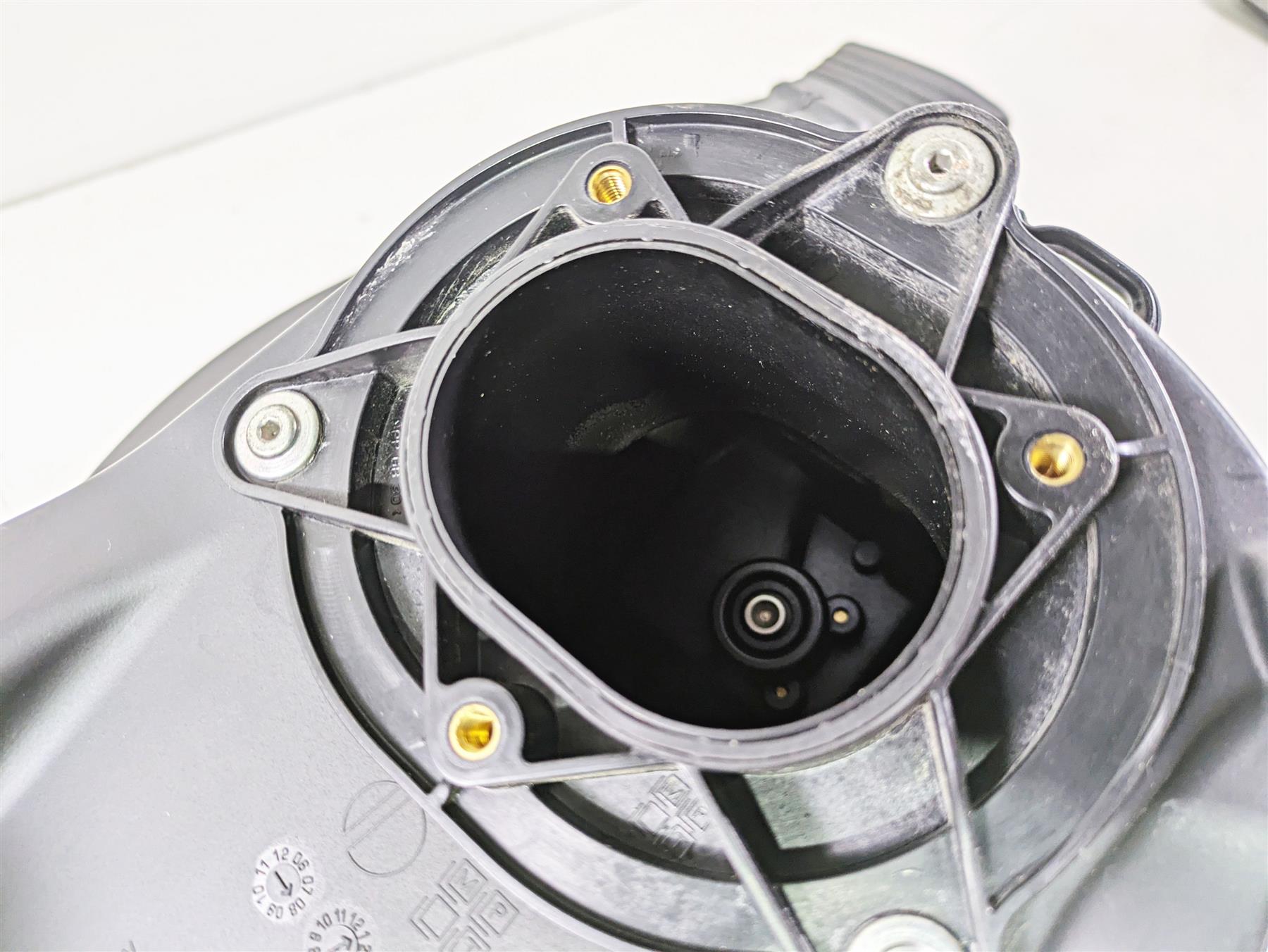 2008 Ducati SBK 1098 S Air Filter Box + Injectors & Air Tubes Set 44211393B {{ shop.shopifyCountryName }} - Mototech271