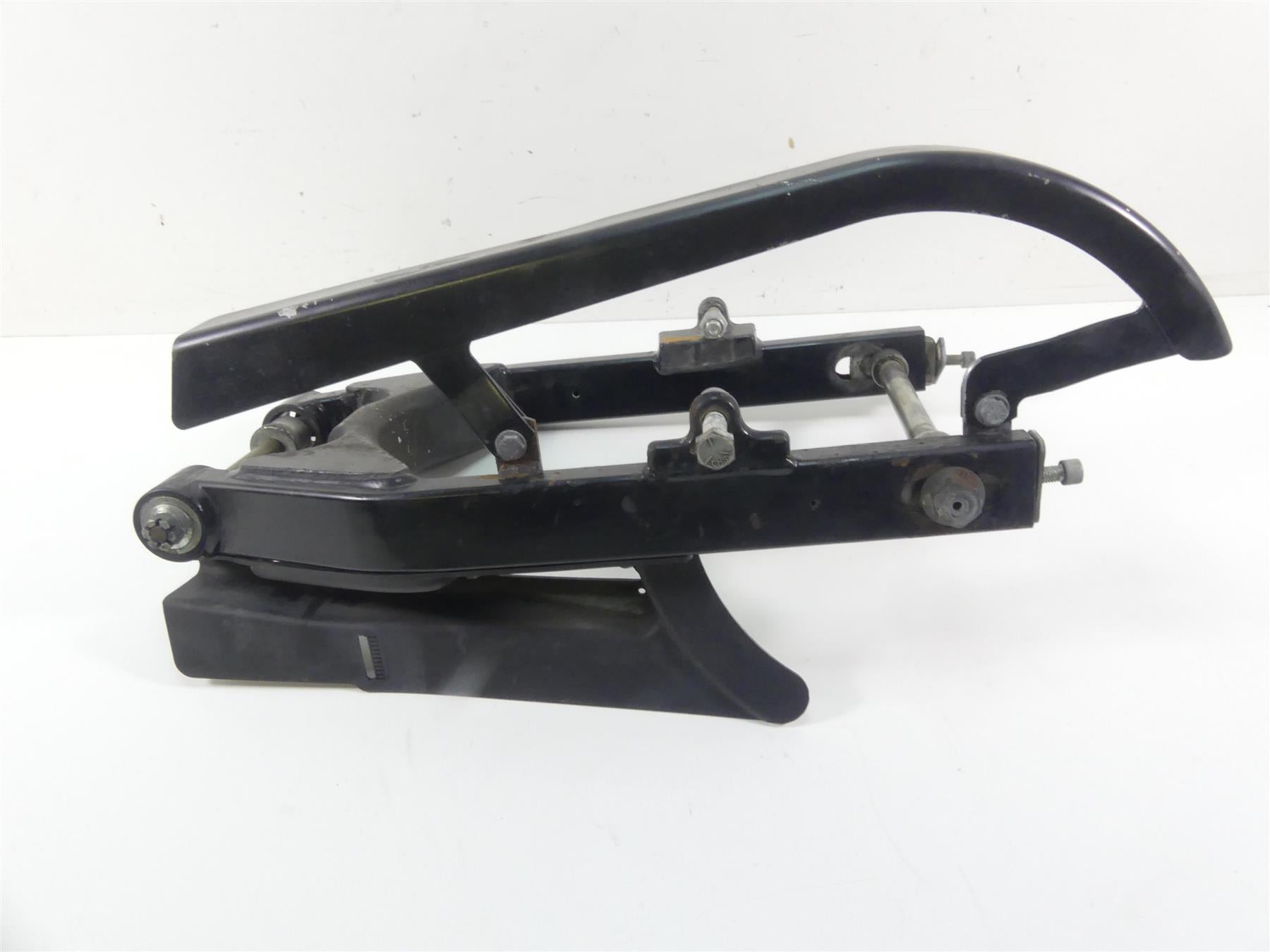 1999 Harley Dyna FXDS Convertible Rear Swingarm Swing Arm + 3/4" Axle 47820-90A {{ shop.shopifyCountryName }} - Mototech271