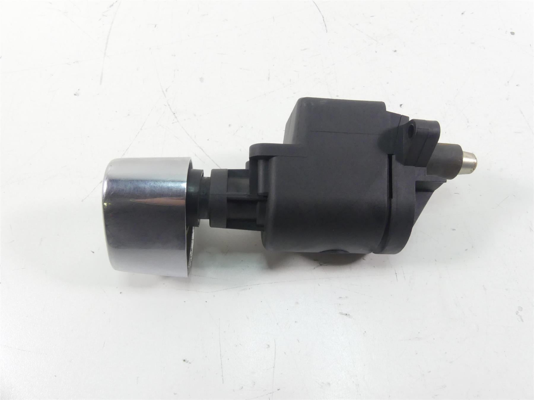 2012 Harley Touring FLHTP Electra Glide Ignition Switch Knob - Read 71572-06 {{ shop.shopifyCountryName }} - Mototech271