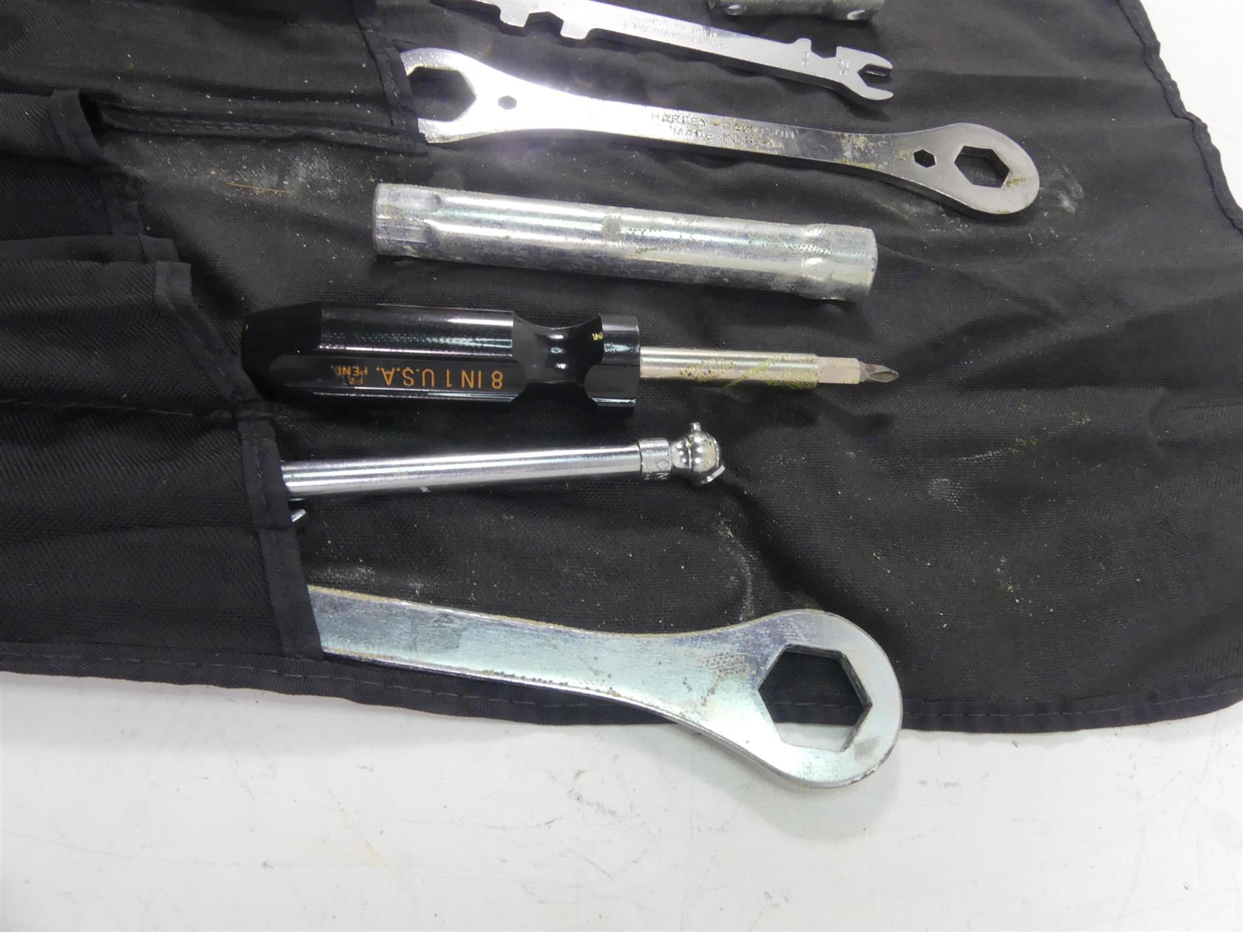 1999 Harley Touring FLHTCUI Electra Glide Owners Tool Kit + Bag 94819-02 {{ shop.shopifyCountryName }} - Mototech271