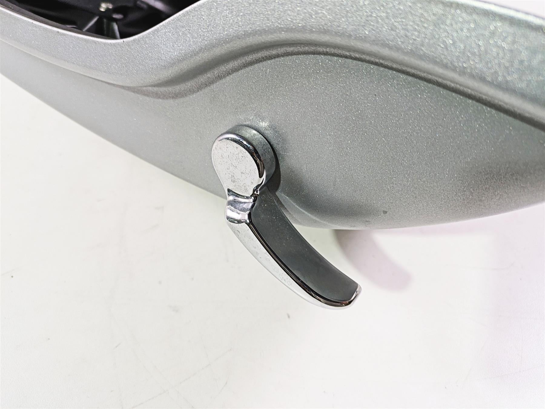 2010 Harley Touring FLHX Street Glide Right Saddlebag Saddle Bag READ 90752-93 {{ shop.shopifyCountryName }} - Mototech271