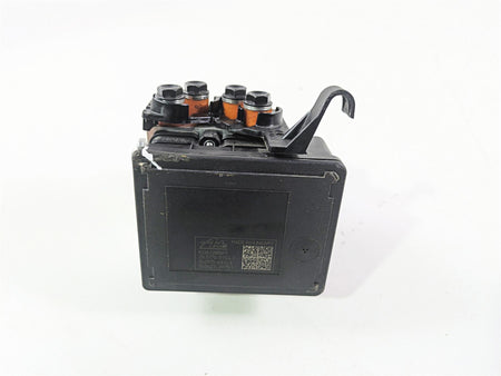 2024 Triumph Street Triple 765 R Abs Brake Pump Unit Module - Read T2029325 {{ shop.shopifyCountryName }} - Mototech271
