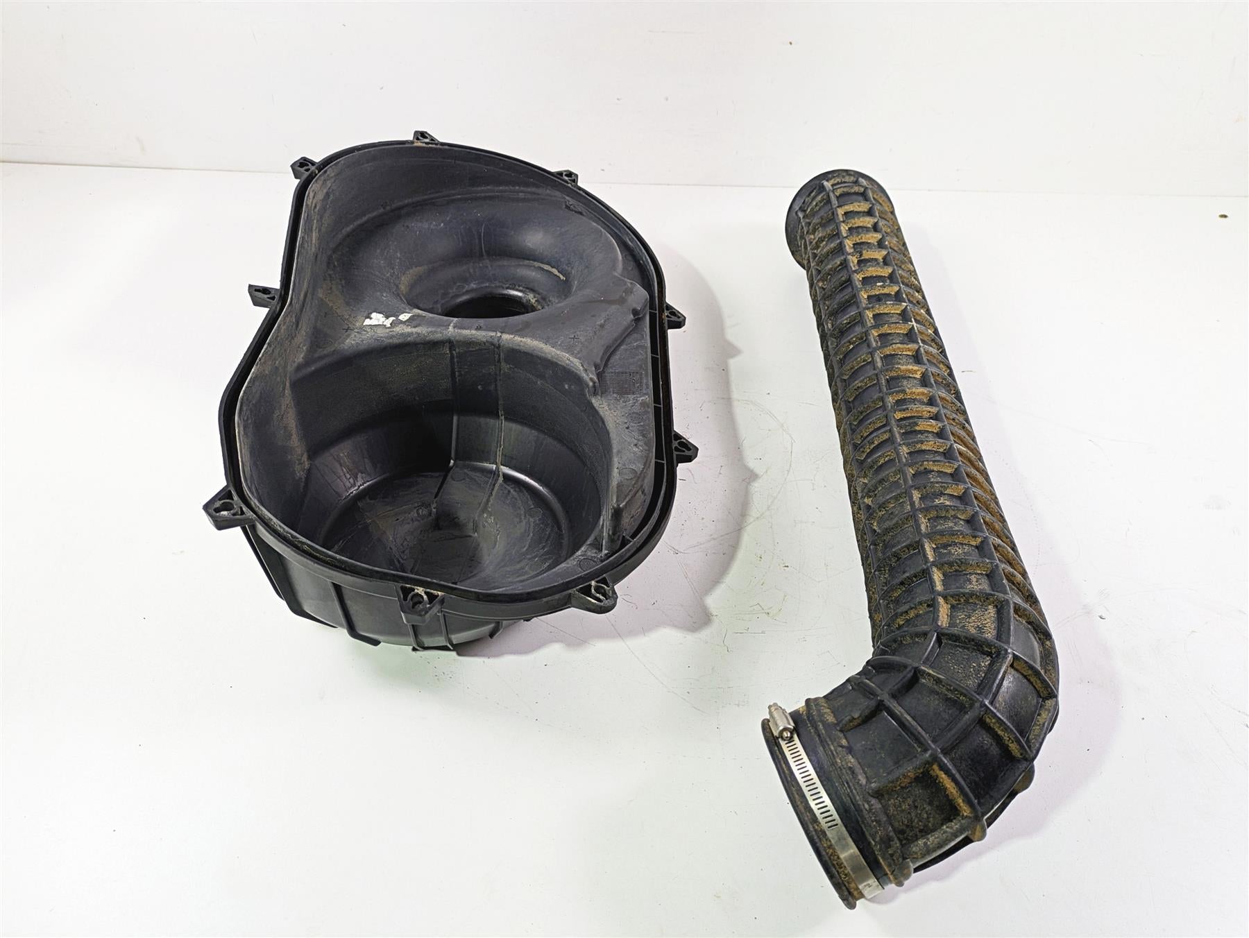 2019 Polaris RZR XP Turbo S Outer Primary Drive Cover & Tube 2637068 {{ shop.shopifyCountryName }} - Mototech271