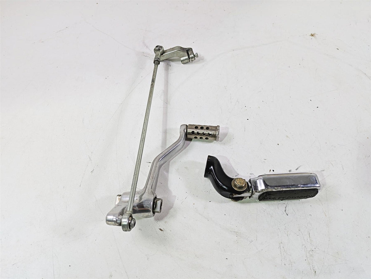 2013 Harley VRSCF Muscle Rod Left Front Footpeg & Shifter Parts 54046-12 {{ shop.shopifyCountryName }} - Mototech271