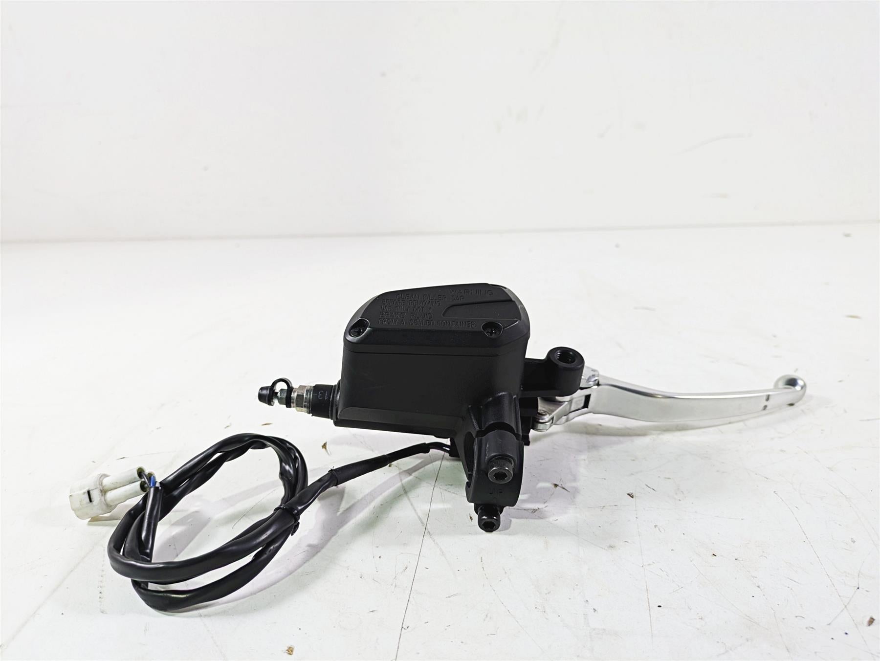 2014 Moto Guzzi California 1400 Touring Front Brake Master Cylinder 887764 {{ shop.shopifyCountryName }} - Mototech271