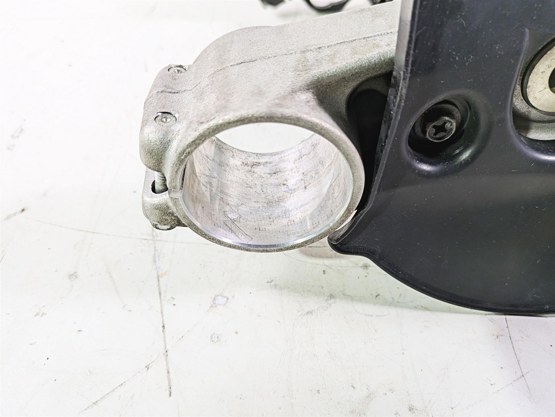 2016 Suzuki GSXR1000 Upper Lower Triple Tree Set - Read 51311-47H00 1410-47H20 {{ shop.shopifyCountryName }} - Mototech271