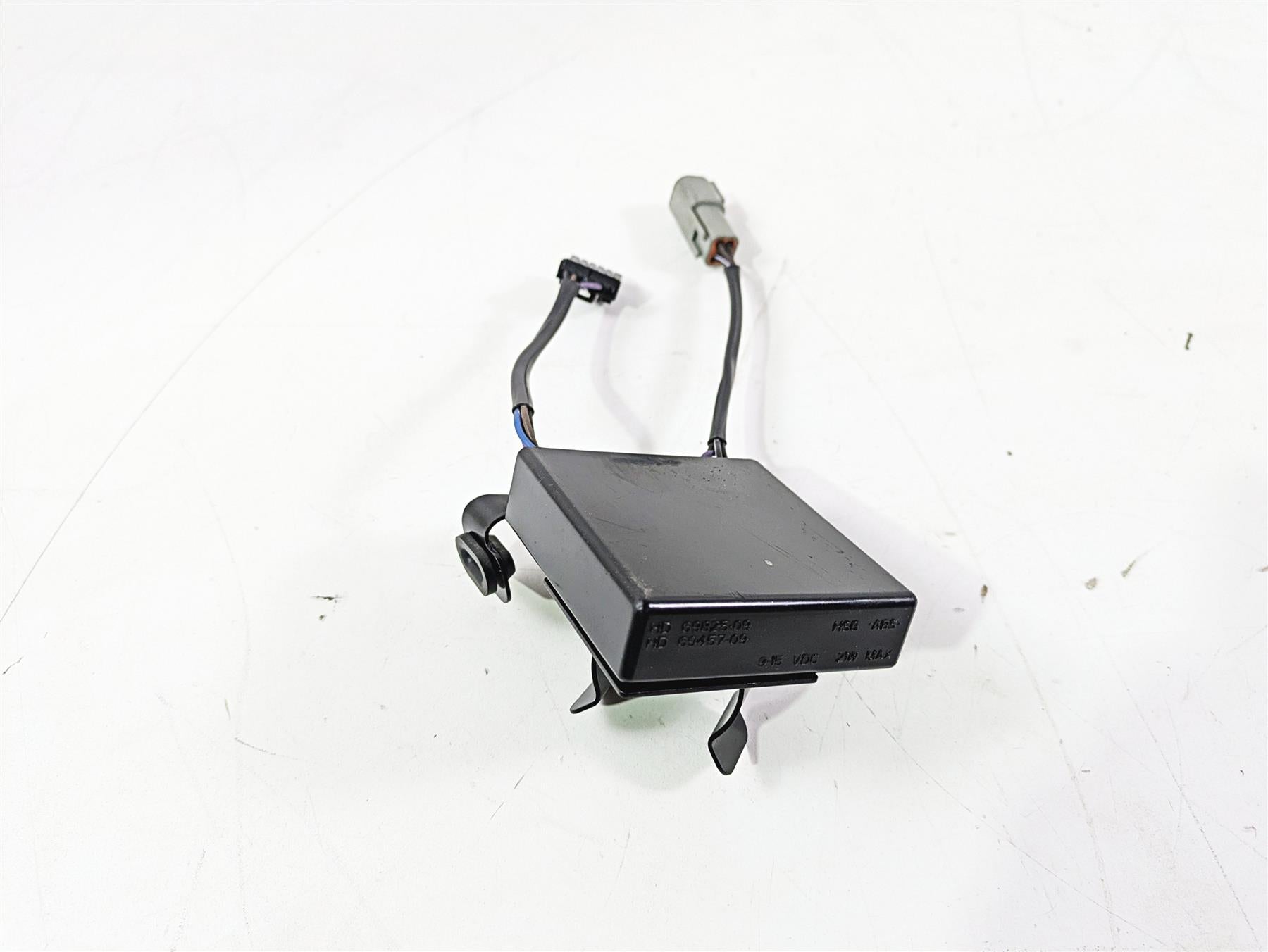 2010 Harley VRSCF Muscle Rod Blinker Turn Signal Module 69457-09 {{ shop.shopifyCountryName }} - Mototech271