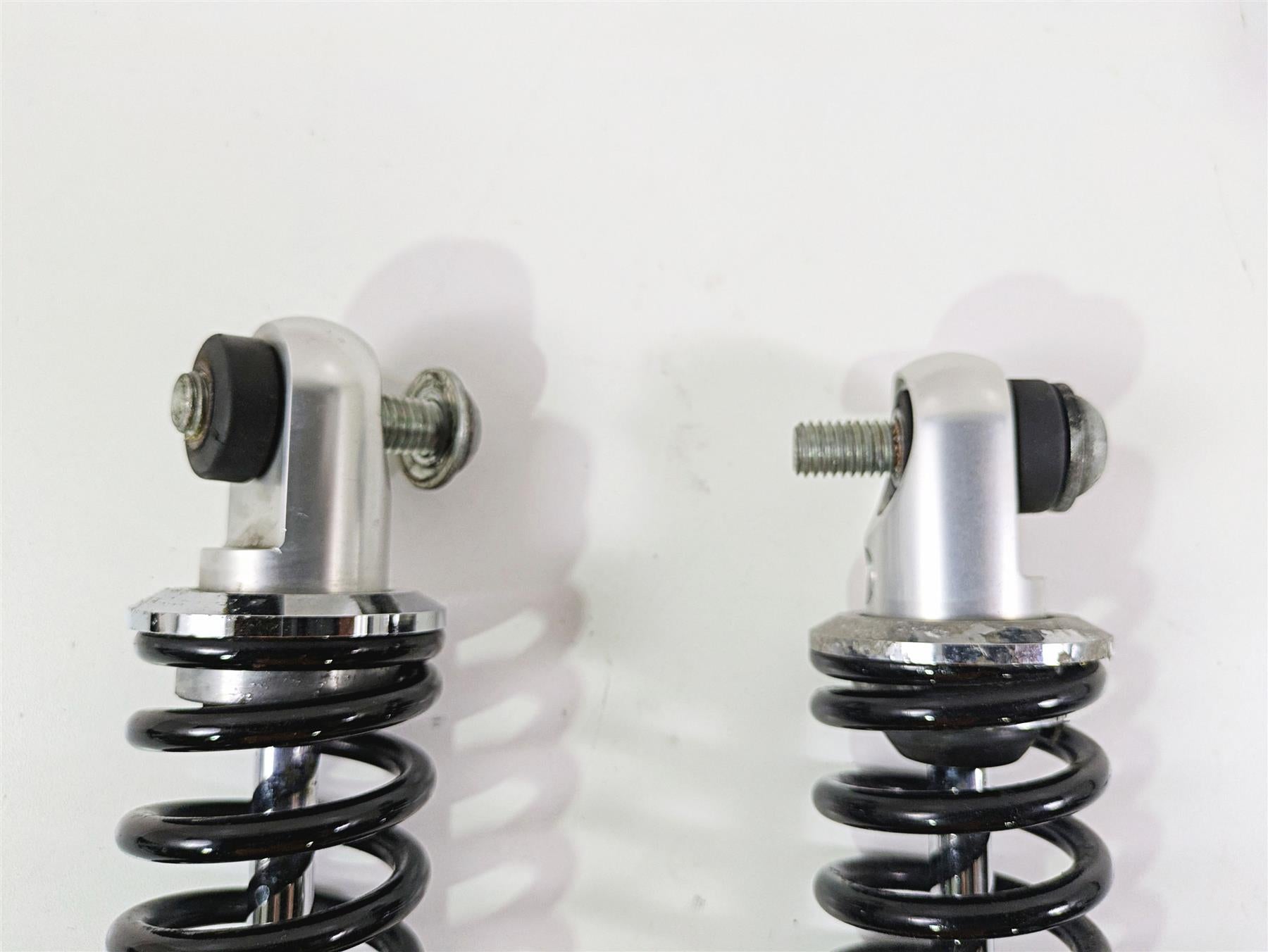 2009 Harley XR1200 Sportster Straight Rear 13 3/4" Shock Damper Set 54668-08 {{ shop.shopifyCountryName }} - Mototech271