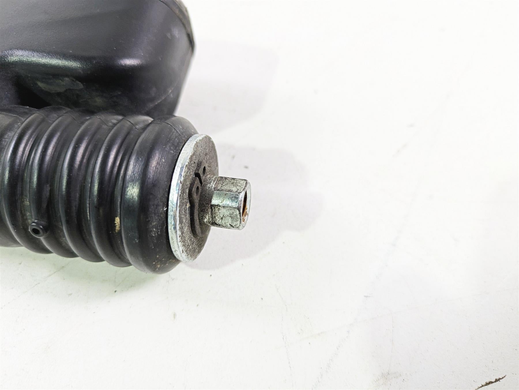 2011 Harley FXDC Dyna Super Glide Rear Brake Master Cylinder 42474-06C {{ shop.shopifyCountryName }} - Mototech271