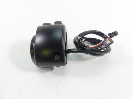 2018 Harley Softail FXFB Fat Bob Right Hand Start Stop Control Switch 71500462 {{ shop.shopifyCountryName }} - Mototech271