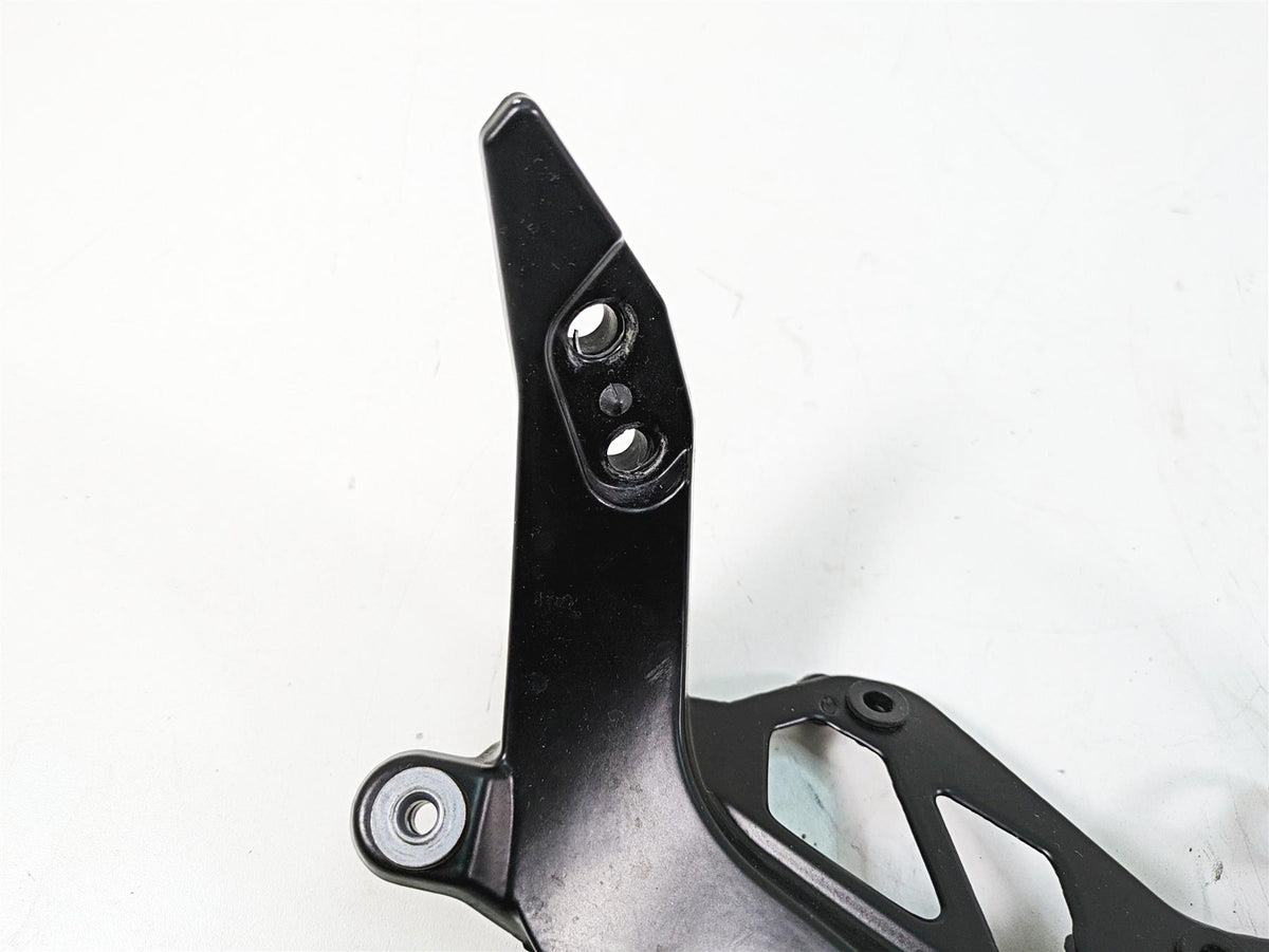 2015 BMW S1000RR K46 Front Panel Fairing Stay Holder Carrier -Read 46637715899 {{ shop.shopifyCountryName }} - Mototech271