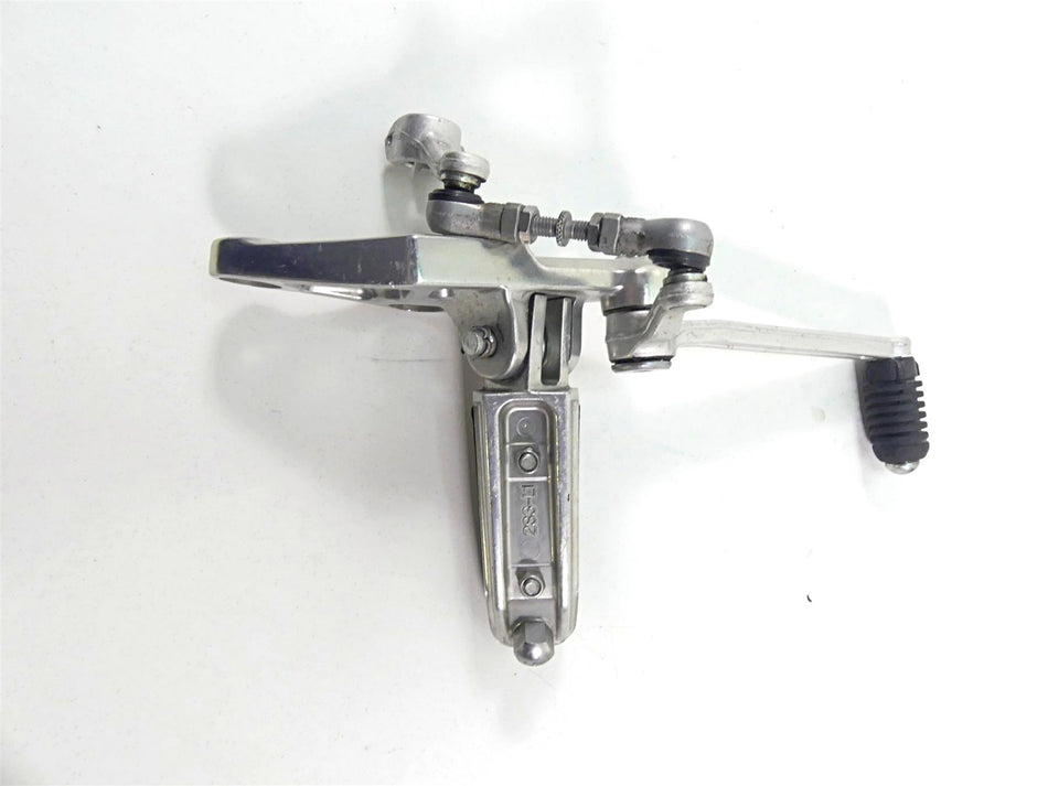 2012 Yamaha VMX17 VMAX 1700 Left Footpeg Foot Peg & Shifter Set 2S3-27442-00-00 {{ shop.shopifyCountryName }} - Mototech271