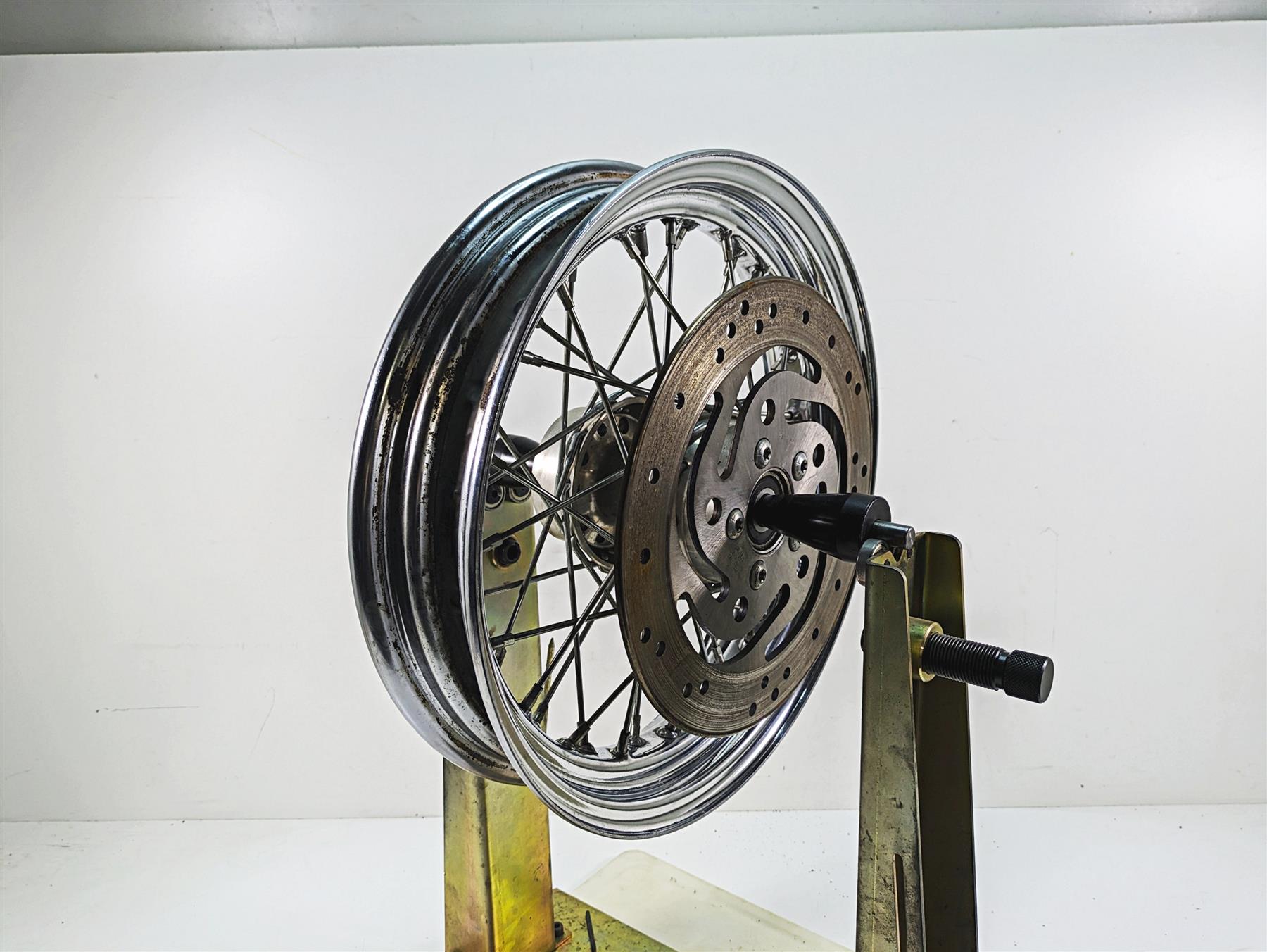 2000 Harley FXSTS Softail Springer Chrome Spoke Rear Wheel Rim 16x3 43085-97 {{ shop.shopifyCountryName }} - Mototech271