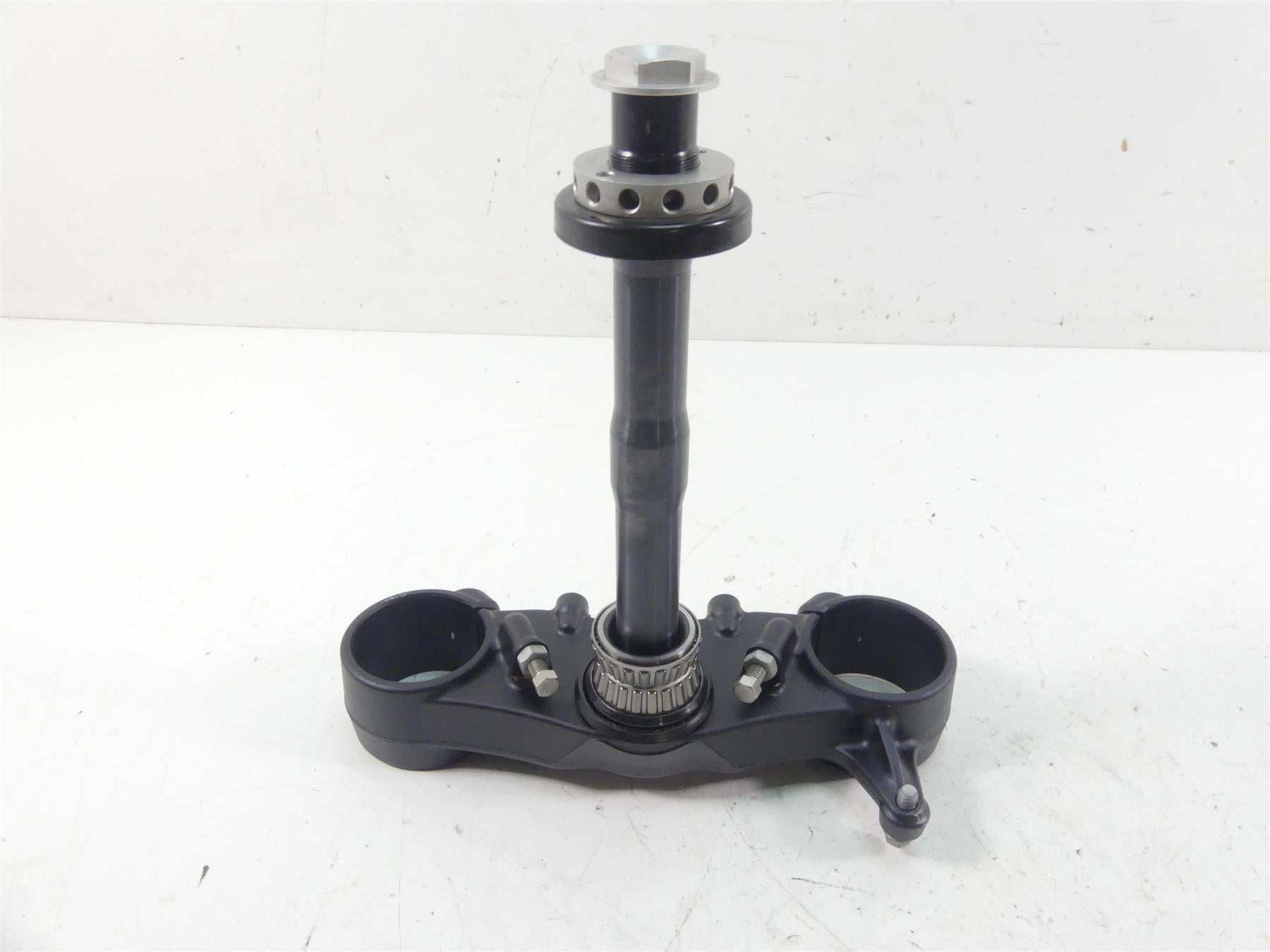 2015 KTM 1290R Super Duke Lower Triple Tree Steering Clamp 6130103202933S {{ shop.shopifyCountryName }} - Mototech271