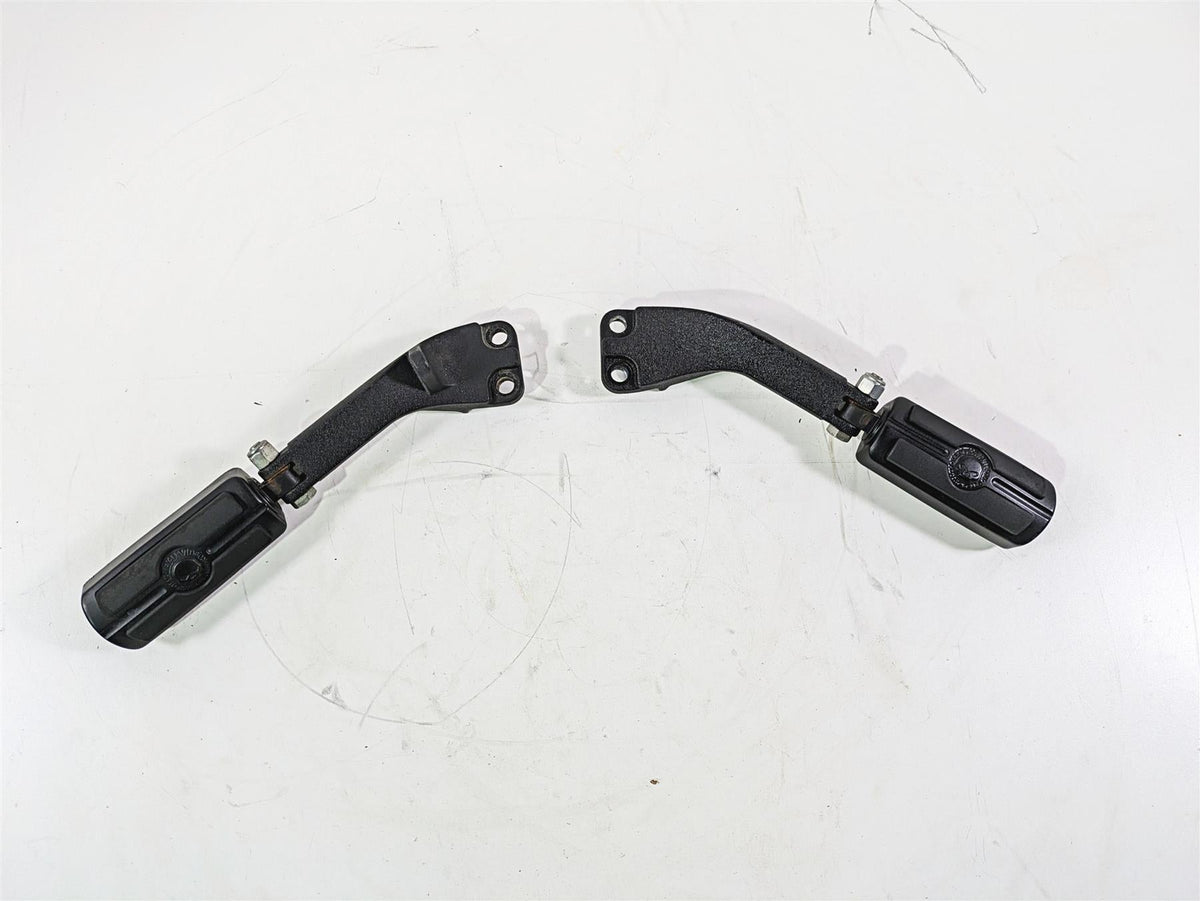 2016 Harley FXDL Dyna Low Rider Rear Passenger Footpegs Willie G Skull 49224-06A {{ shop.shopifyCountryName }} - Mototech271