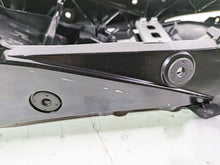 Load image into Gallery viewer, 2016 Suzuki GSXR1000 Straight Subframe Inner Fender Set 41211-47H00 41221-47H00
