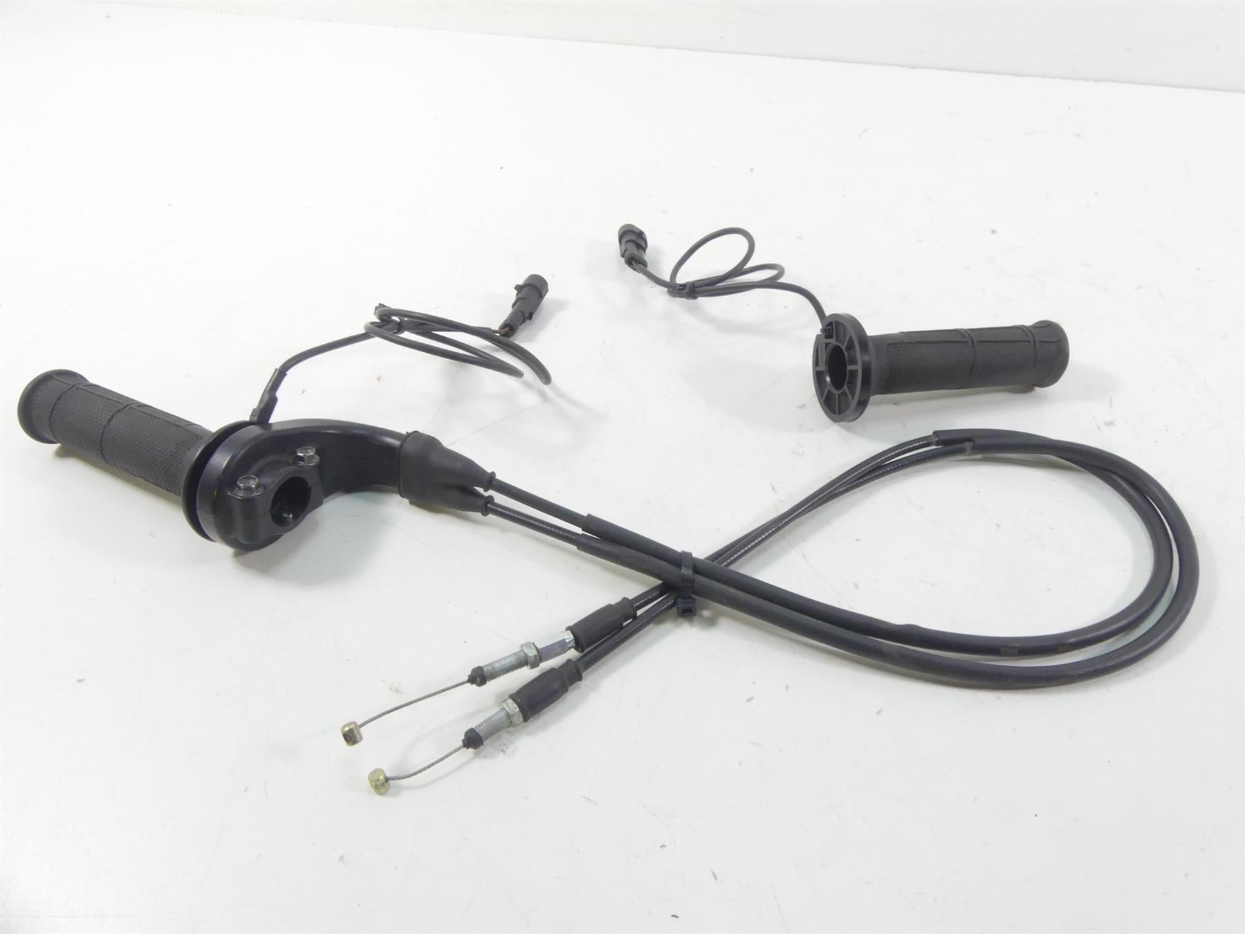 2006 Ducati Multistrada 1000S Hand Throttle Heated Grip Set 65440101A {{ shop.shopifyCountryName }} - Mototech271