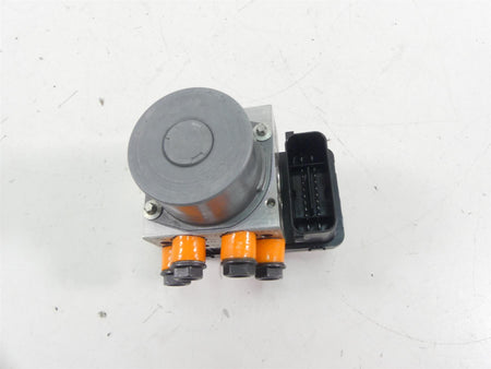 2015 Ducati Monster 1200 S Abs Brake Pump Pressure Module 54240441C {{ shop.shopifyCountryName }} - Mototech271