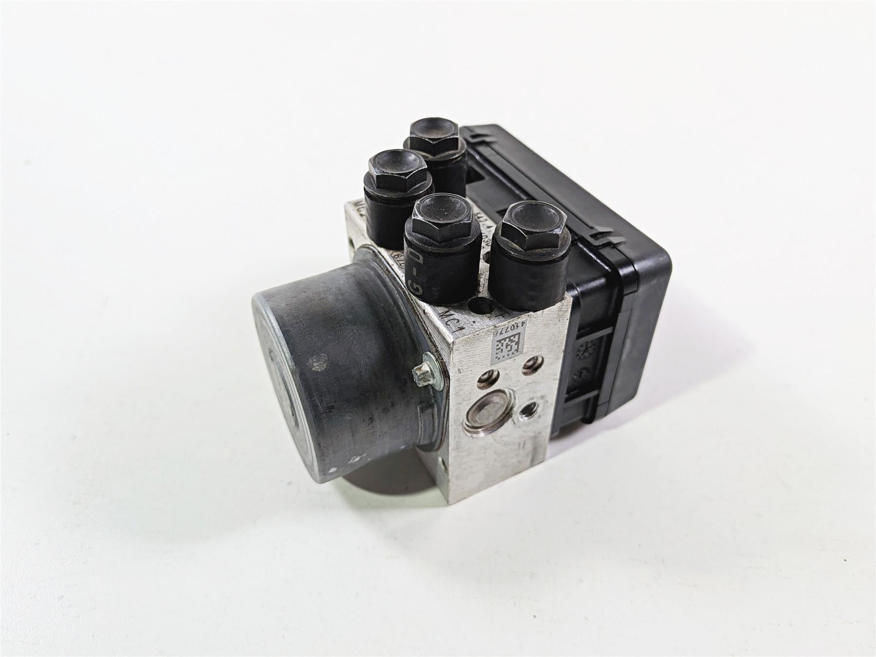 2016 Ducati Hypermotard 939 SP Abs Brake Pump Module 54240402A 54240332B-Mototech271