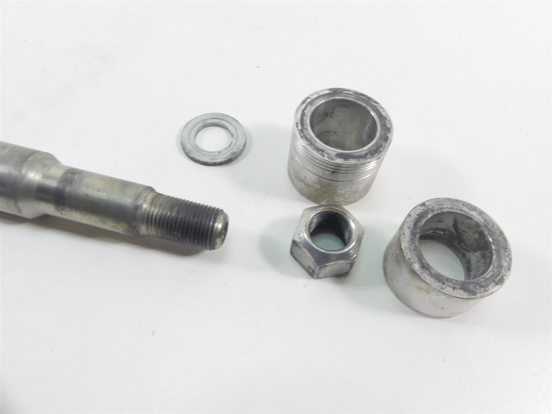 2013 Harley FXDWG Dyna Wide Glide Front Axle Wheel Spindle 25mm 41547-07 {{ shop.shopifyCountryName }} - Mototech271