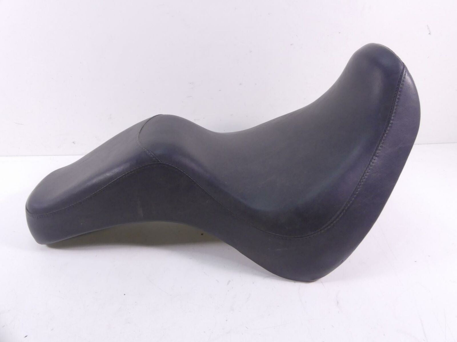 Harley Davidson Oem Softail Deuce Seat Saddle {{ shop.shopifyCountryName }} - Mototech271